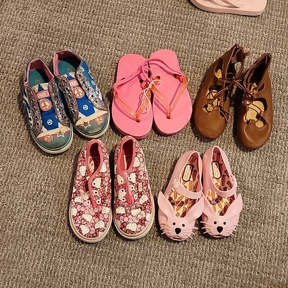 5 pairs of size 9 toddler Girl shoes